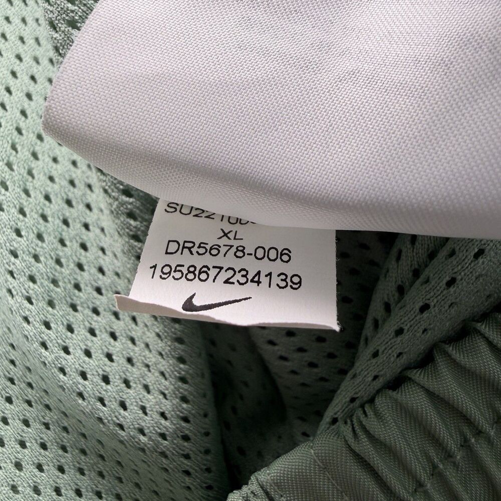 Nike Essential Woven Flow Shorts Green Mens XL Mesh Lined 34x5 Gym Training - Picture 12 of 12